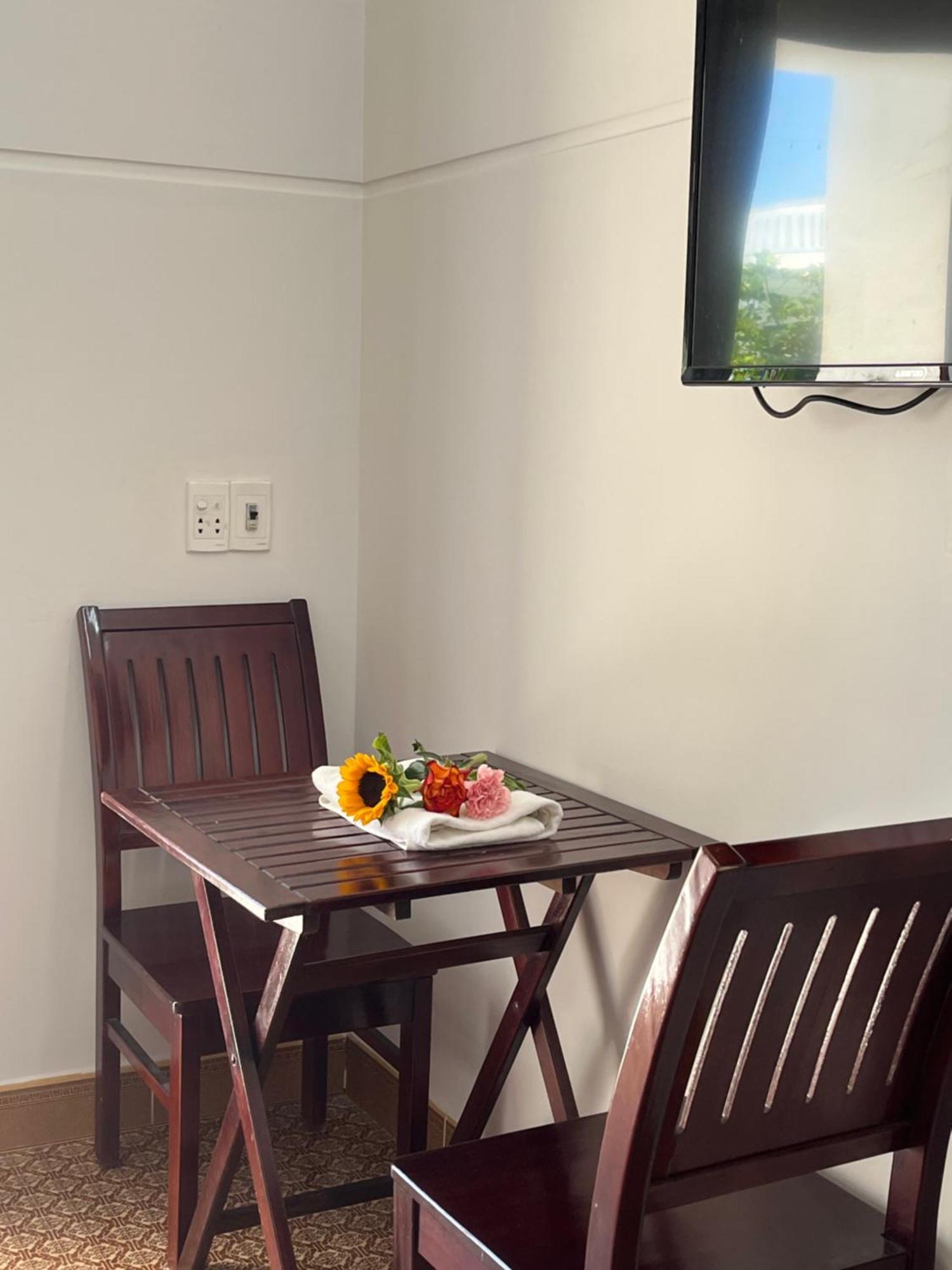 Village Love Homestay ホイアン エクステリア 写真